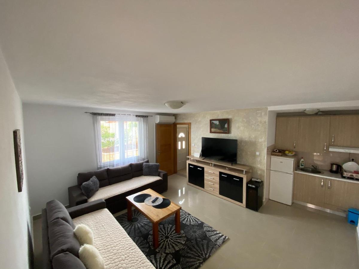 Holiday Home Cerim Trogir Extérieur photo