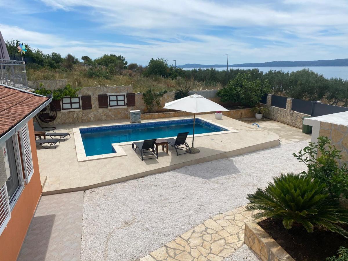 Holiday Home Cerim Trogir Extérieur photo